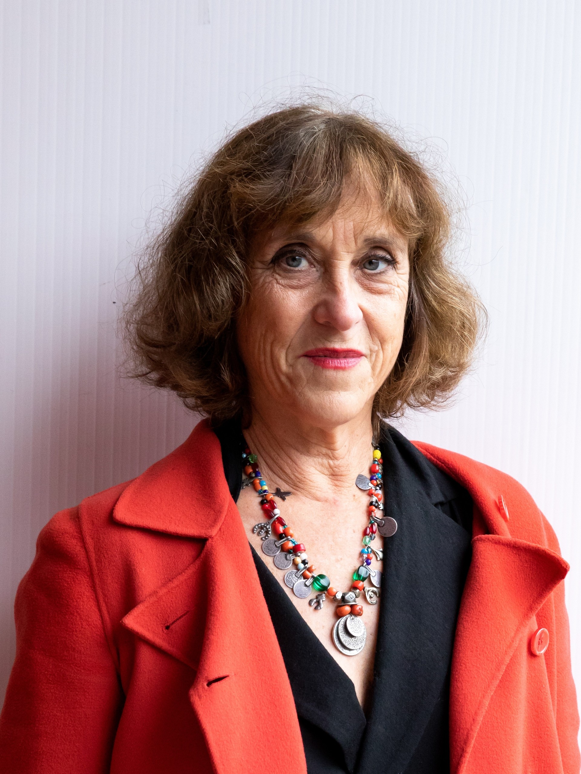 ifla-world-congress-2025-speakers_ajoa-osty-jacqueline-couleur.jpg